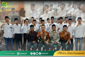Bapak Eko Ferryanto besrta Pengelola, Tutor dan Peserta BLKK Multimedia Nurul Islam
